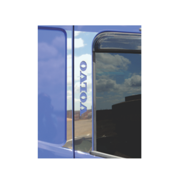 Acabamento Inox da Coluna da Porta Volvo FH 2015